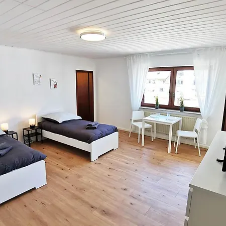 Apartment Fr13 - Modernes 1-zimmer-apartment Mit Balkon In *