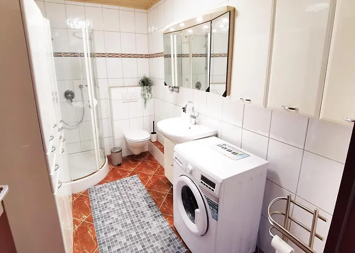 Fr13 - Modernes 1-zimmer-apartment Mit Balkon In