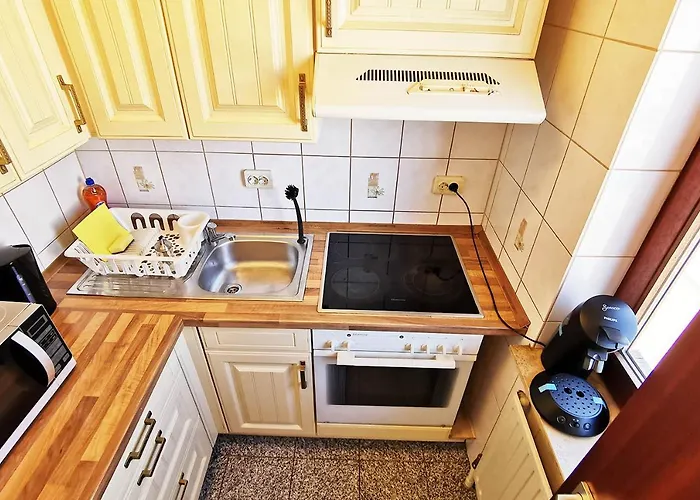 Fr13 - Modernes 1-zimmer-apartment Mit Balkon In Apartman *